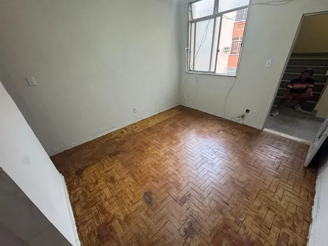 Imagem 4: Venda - Apartamentos - 2 dormitórios - Quintino Bocaiúva - Rio de Janeiro - RJ