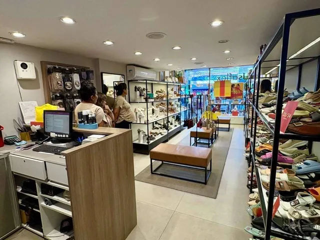 Imagem 3: Alugo loja com 60m² no térreo + 2º Pav. com 48m², localizada no tradicional