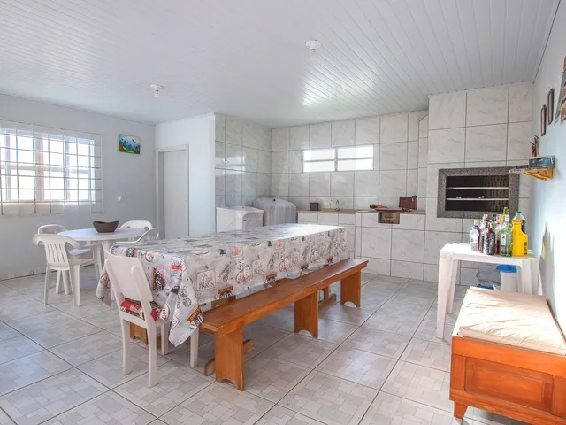Imagem 11: Casa a venda a 100(cem) metros do mar, porteira fechada! Localizada na praia de