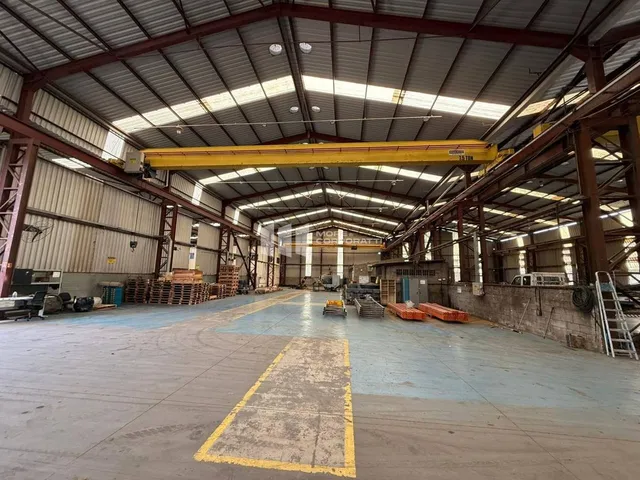 Imagem: Galpões Comerciais - 2200 m² - Jardim