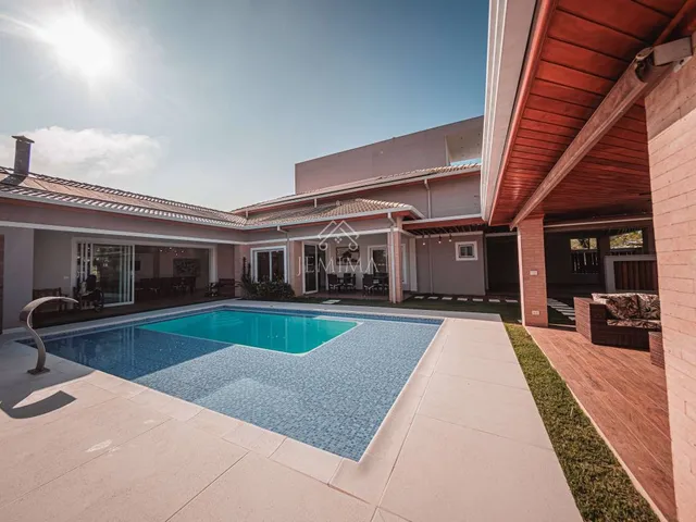 Imagem 1: Casa no Condomínio Ilha Bela em Carlópolis-PR, 280 m², mobiliada, equipada, piscina e