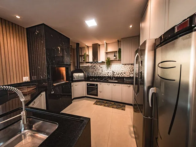 Imagem 9: Casa no Condomínio Ilha Bela em Carlópolis-PR, 280 m², mobiliada, equipada, piscina e