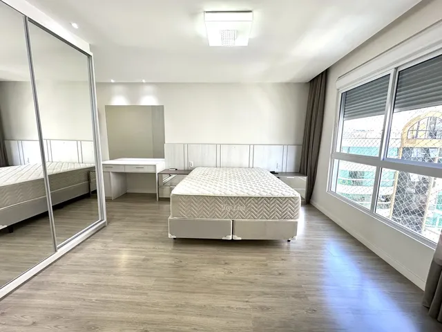 Imagem 3: Place Vendome Apartamento com 4 dormitórios