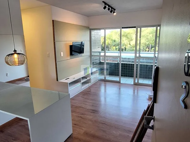 Imagem 2: Apartamento 2qts sendo 1 suíte, sala com varanda Padrão