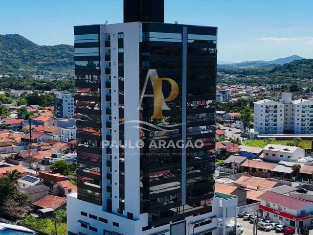 Imagem 15: Apartamento de alto padrão à venda, no Edifício Torre Del Mar em Penha, Centro, com 3