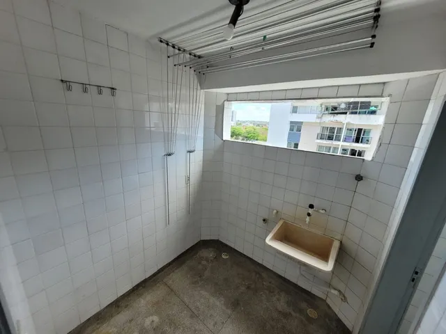 Imagem 2: Apartamento com 2 dormitórios à venda, 69 m² por R$ 310.000,00 - Boa Viagem - Recife/PE