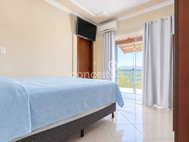 Imagem 9: Casa Semimobiliada com 3 Dormitórios na Velha Central!