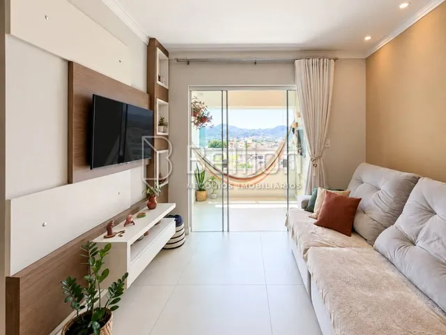 Imagem 5: Apartamento Semimobiliado com Suíte e Sacada com Churrasqueira no Bairro das Capitais - Timbó/Sc
