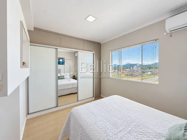 Imagem 4: Apartamento Semimobiliado com Suíte e Sacada com Churrasqueira no Bairro das Capitais - Timbó/Sc