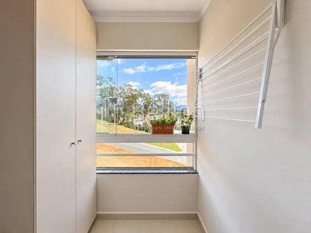 Imagem 12: Apartamento Semimobiliado com Suíte e Sacada com Churrasqueira no Bairro das Capitais - Timbó/Sc