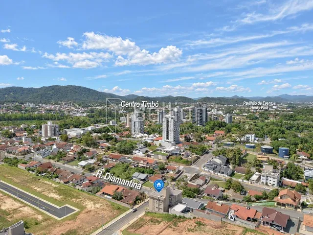 Imagem 9: Apartamento Semimobiliado com Suíte e Sacada com Churrasqueira no Bairro das Capitais - Timbó/Sc