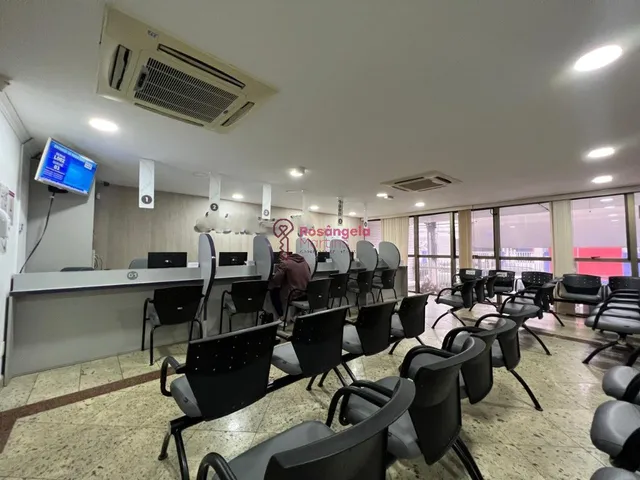 Imagem 3: Prédio Comercial com mais de 700m² construídos à venda, localizado no Centro!