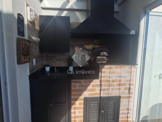 Imagem 3: Cobertura Mobiliada Central 2 Dormitórios Sendo Um Suítes Com Piscina