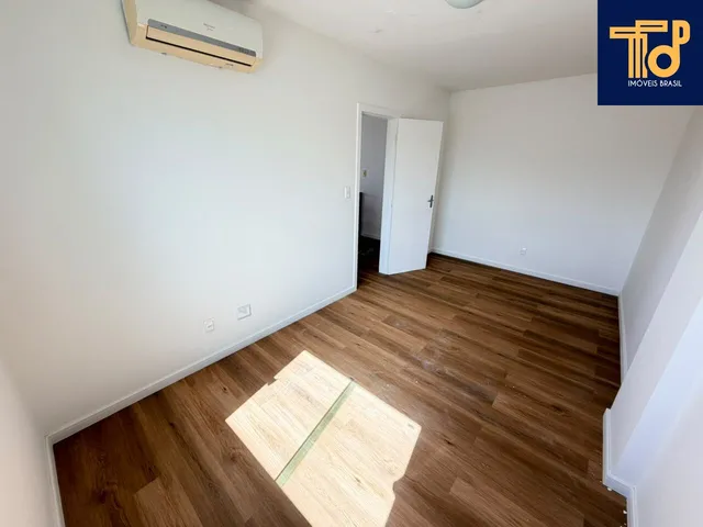 Imagem 2: Cobertura Duplex em Piatã, com 3/4 sendo 1 suíte, com 2 vagas, proximo a praia