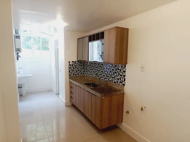 Imagem 13: Excelente apartamento, localizada na Praça, Radial Sul 25, oferece espaços amplos que