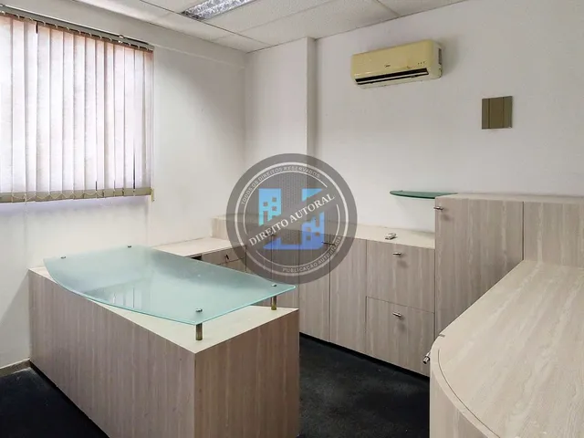 Imagem 6: Sala comercial com 3 dormitórios