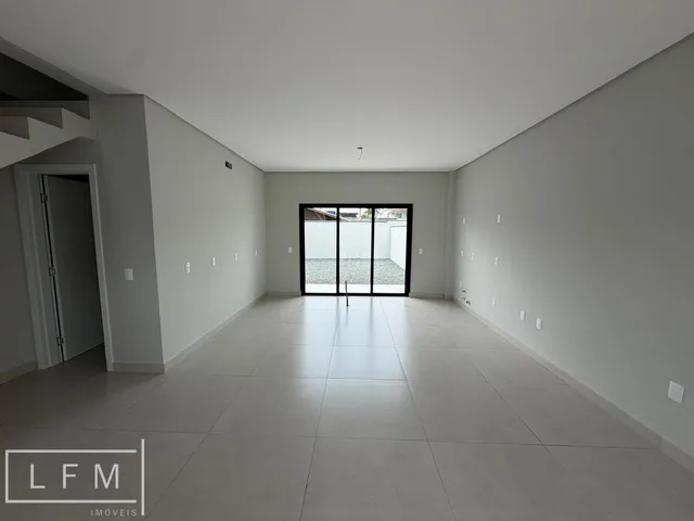 Imagem 15: Sobrado alto padrão pronto para morar em Barra Velha Sc