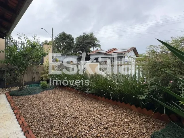 Imagem 2: Casa Semimobiliada Com 04 Dormitórios, Sendo 01 Suíte