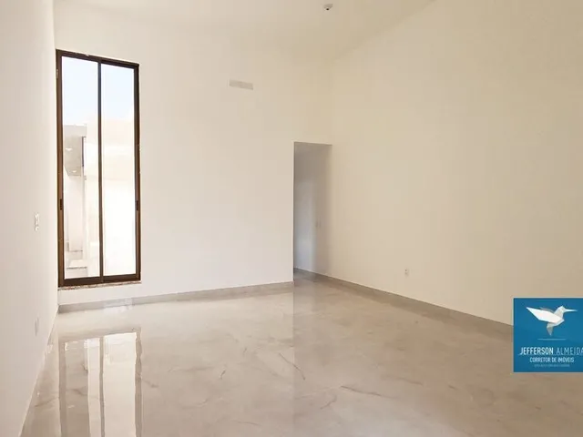 Imagem 9: Casa Plana Nova Pronta para Morar em Rua Pública na Região Central de Eusébio! Fachada