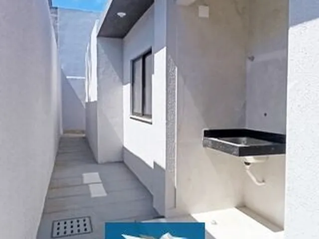 Imagem 12: Casa Plana Nova Pronta para Morar em Rua Pública na Região Central de Eusébio! Fachada