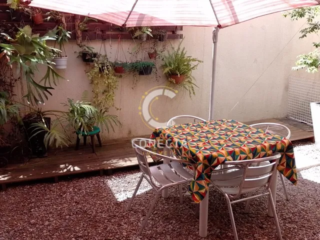 Imagem 3: Sobrado dentro de condomínio