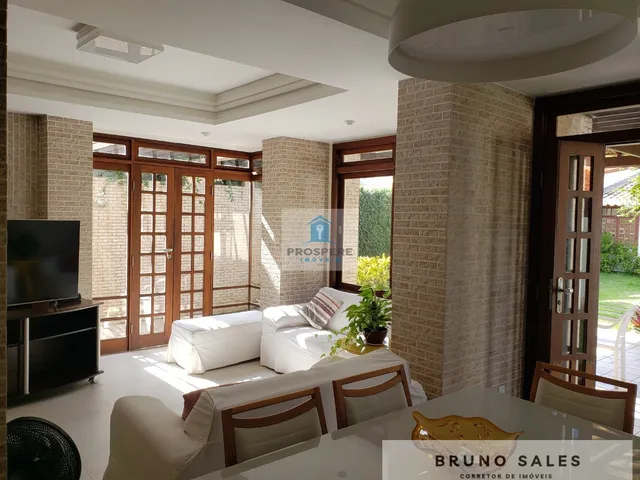 Imagem: Casa com 5 quartos, 450.00m² em Salvador