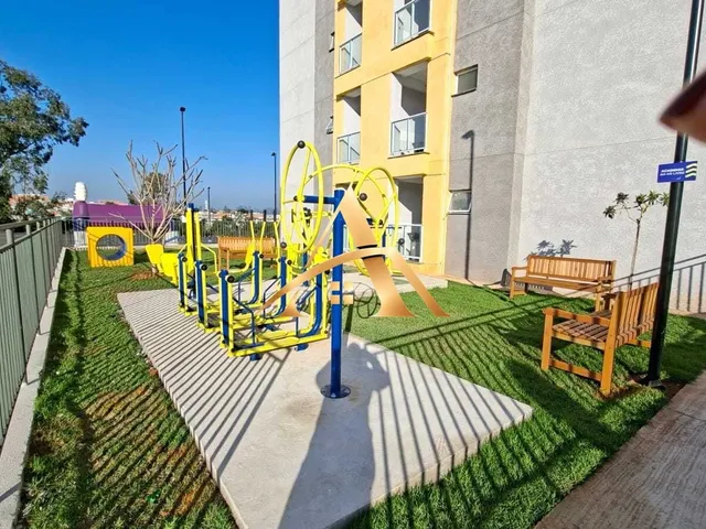 Imagem: O apartamento possui 4 Dormitórios, 1 Banheiro, 1 Vaga na