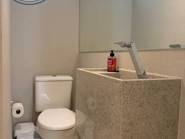 Imagem 4: APARTAMENTO À VENDA NA BARRA COM 2 SUÍTES, NASCENTE E PORTEIRA FECHADA!
