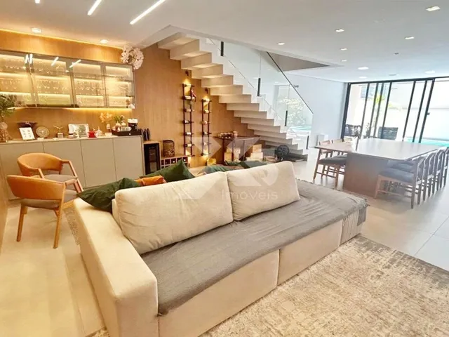 Imagem: Casa à venda com 3 quartos, sendo 3 suítes