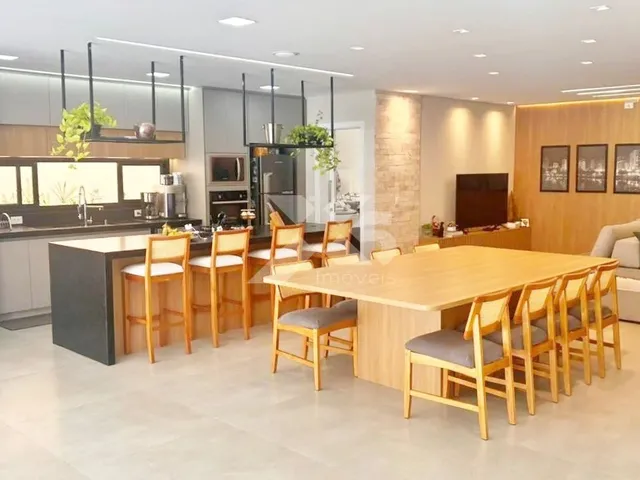 Imagem 12: Casa à venda com 3 quartos, sendo 3 suítes, 226m² de área construída. Casa 100