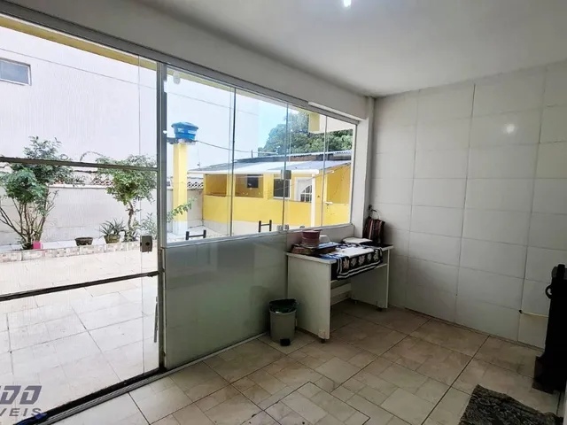 Imagem 10: Imperdível casa à venda em Guarapari-ES, bairro Meaípe: 5 quartos, 2 suítes, 3 salas
