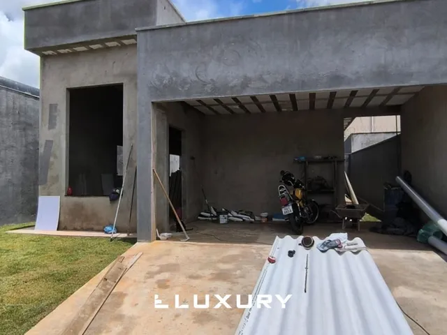 Imagem: Casa moderna no Santa Edwiges com pé direito