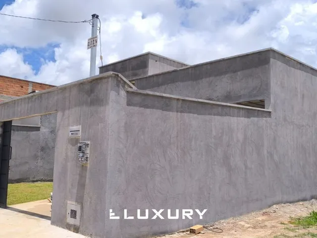 Imagem 5: Casa moderna no Santa Edwiges com pé direito alto e área gourmet