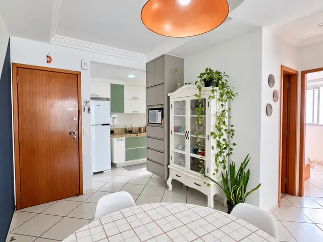 Imagem 2: Apartamento de 2 quartos, andar alto, Sol da manhã, lazer completo na Praia da Costa