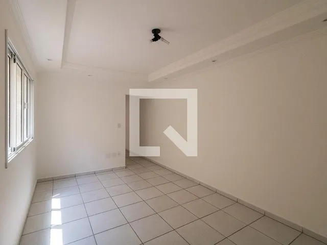 Imagem 15: Localizado na vibrante cidade de Santo André, este apartamento oferece uma excelente