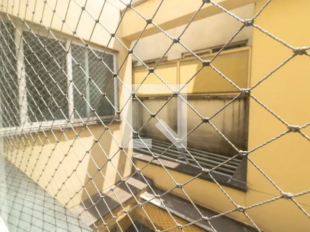 Imagem 2: Localizado na vibrante cidade de Santo André, este apartamento oferece uma excelente