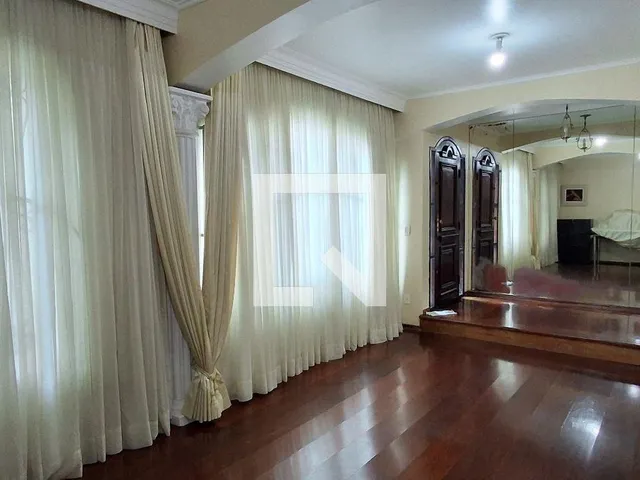 Imagem 1: 0 Casa com 4 dormitórios