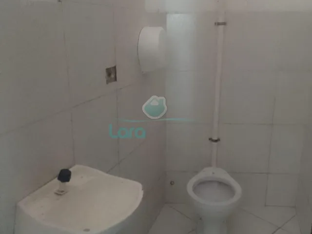Imagem 8: Loja para Locação em Macaé com 145m² e 2 Banheiros