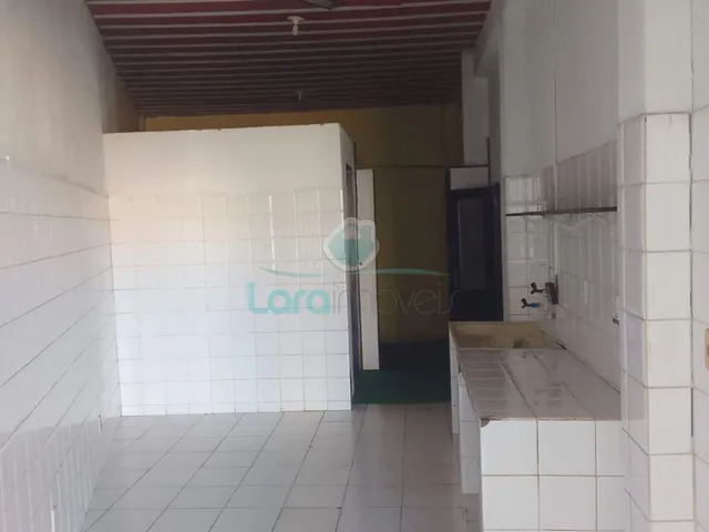 Imagem 3: Loja para Locação em Macaé com 145m² e 2 Banheiros