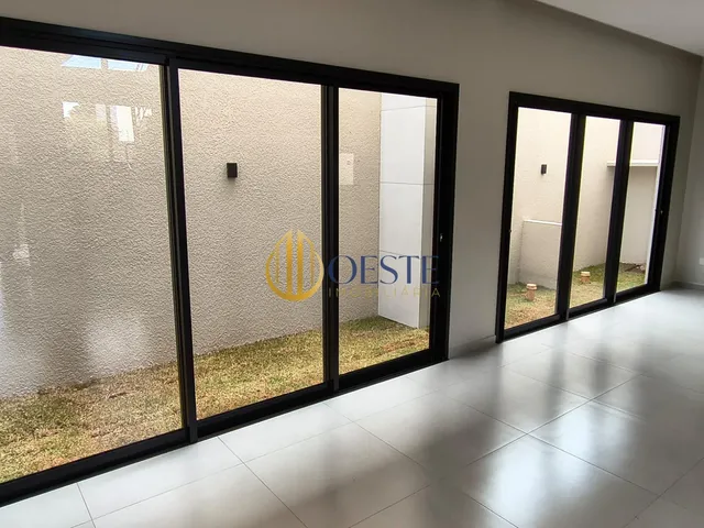 Imagem 3: Sobrado com 3 Suítes e 2 Vagas Cobertas