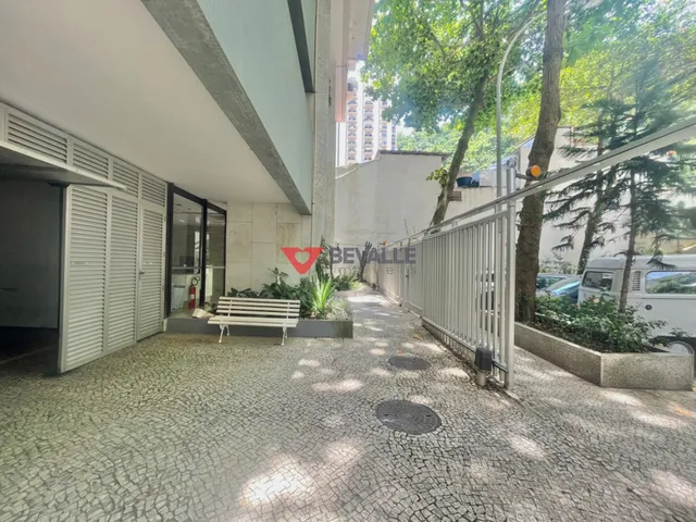 Imagem 3: Apartamento de 100m² em Leme, RJ com 3 dormitórios e 1 suíte - Venda e locação por