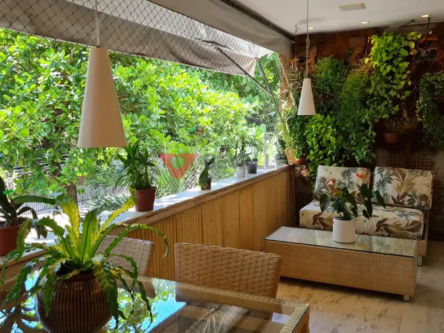 Imagem 1: Espaçoso apartamento de 4 quartos na Barra da Tijuca - RJ por R$ 1.8M para venda