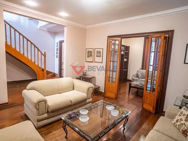 Imagem: Casa de Luxo À Venda na Urca 340M², 6