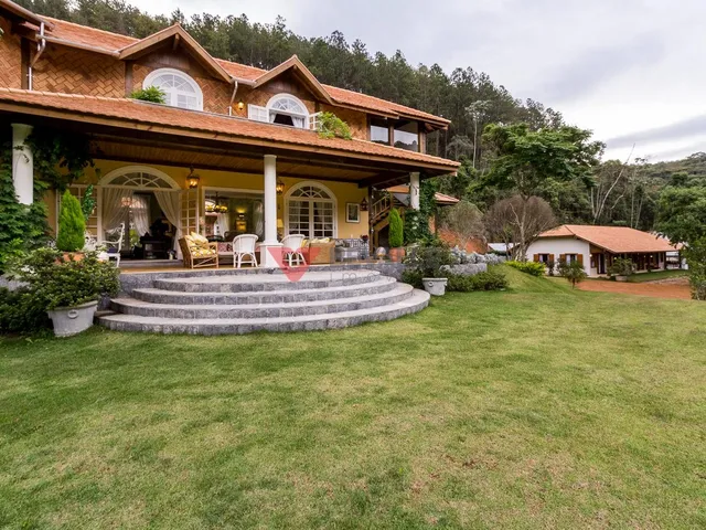 Imagem: Casa luxuosa à venda em Colônia Alpina
