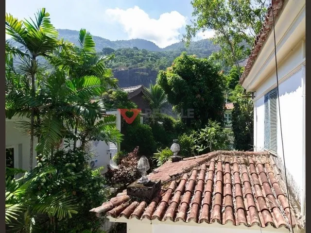 Imagem 3: Casa Luxuosa À Venda no Jardim Botânico: 5 Quartos, 4 Vagas