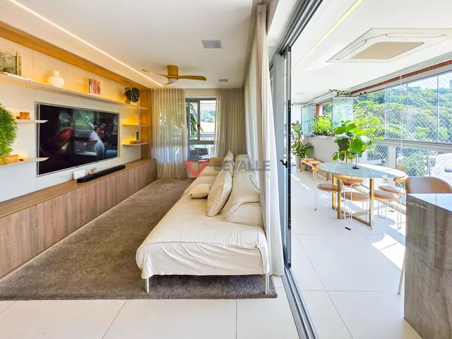 Imagem: O apartamento possui 4 Dormitórios, 2 Suítes, 5