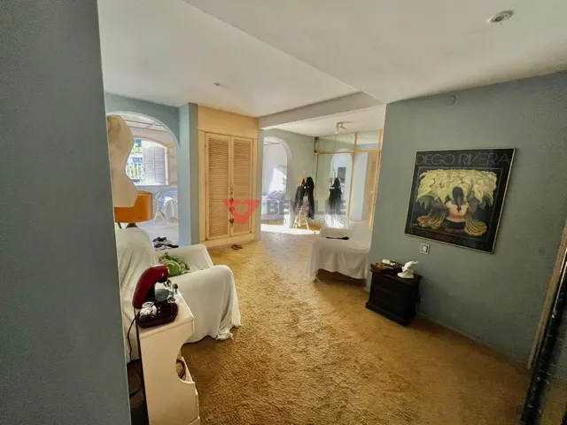 Imagem 10: Cobertura À Venda em Copacabana Rj, 670M², 4 Quartos, R$2,47Mi