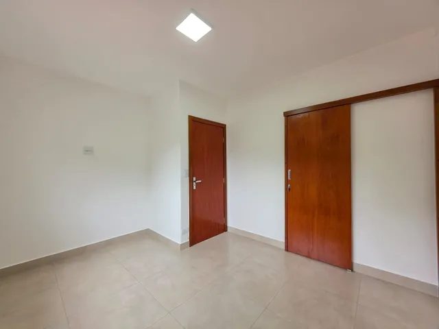 Imagem 11: CASA RESIDENCIAL em POÇOS DE CALDAS - MG, JARDIM COUNTRY CLUB
