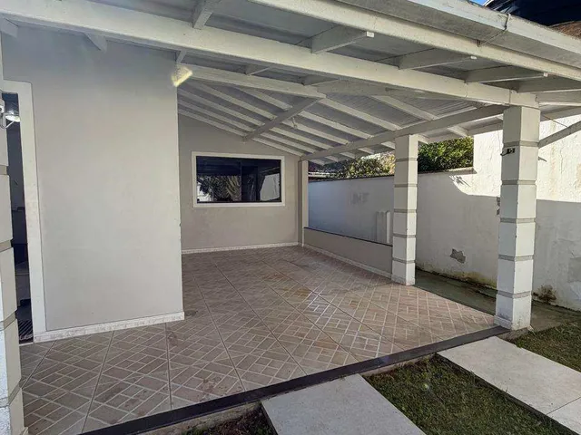 Imagem 5: Casa próxima da lagoa, no bairro Portinho da vila em Imbituba/SC