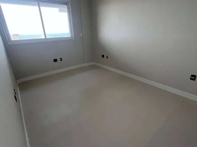 Imagem 3: Apartamento no Centro de Imbituba com Vista Mar e Localização Privilegiada